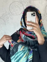 روسری طرح خطی و آبرنگی مشکی